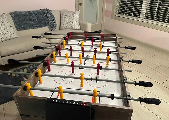 Jan's Oasis Family Retreat Pool Bar Games & Fun Holiday home
