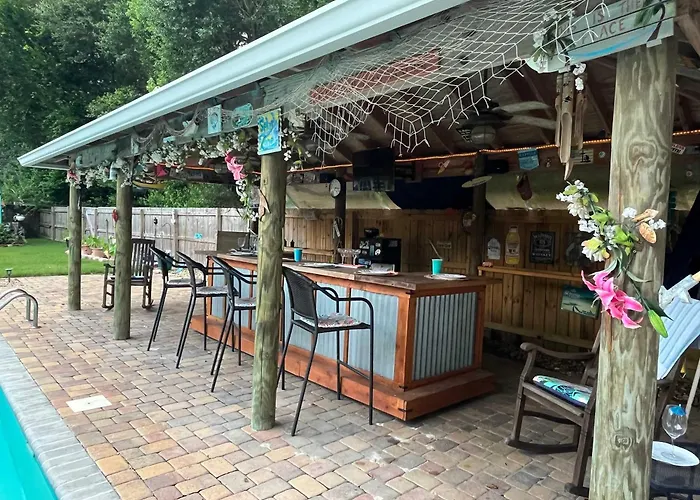 Holiday home Jan's Oasis Family Retreat Pool Bar Games & Fun