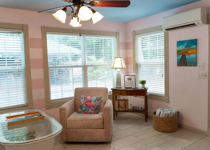 Holiday home Jan's Oasis Family Retreat Pool Bar Games & Fun Pensacola