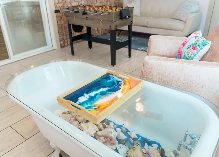 Jan's Oasis Family Retreat Pool Bar Games & Fun Pensacola