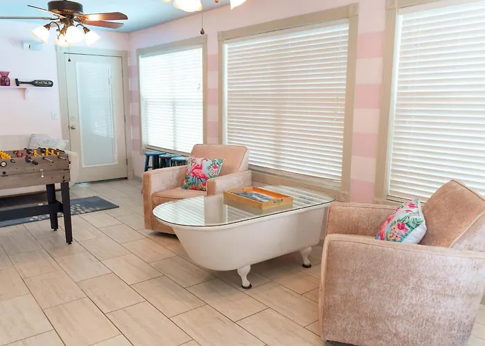 Jan's Oasis Family Retreat Pool Bar Games & Fun Holiday home Pensacola