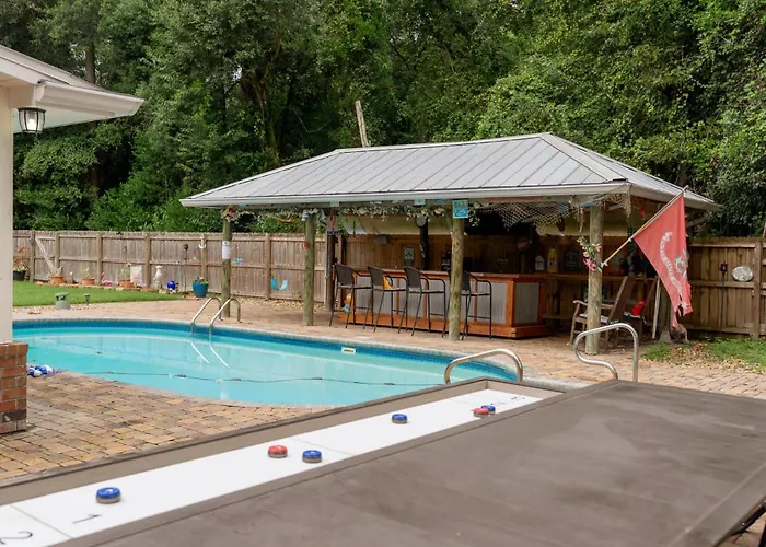 Jan's Oasis Family Retreat Pool Bar Games & Fun Pensacola