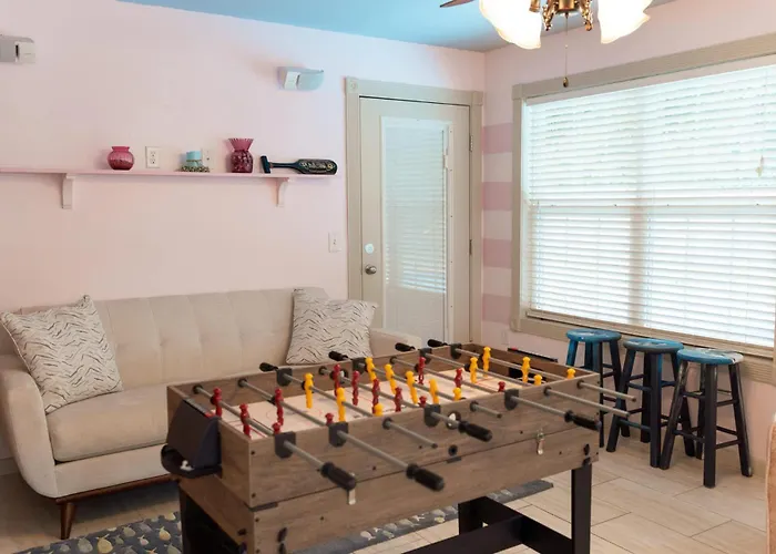 Holiday home Jan's Oasis Family Retreat Pool Bar Games & Fun *